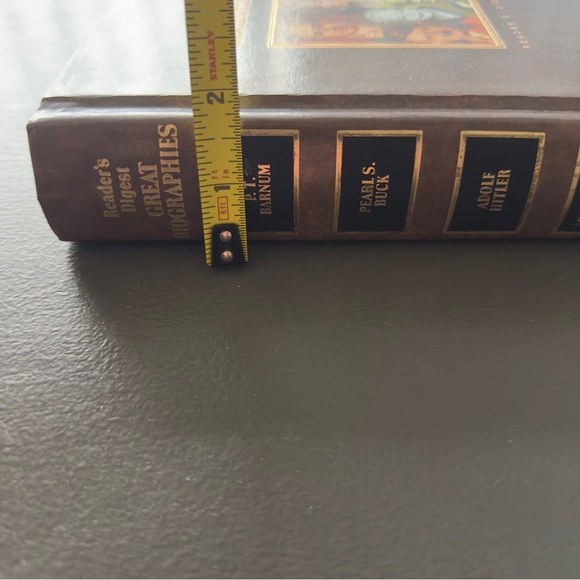 Reader's Digest Great Biographies V. 14 P. T. Barnum Adolf Hitler & More Book - Picture 13 of 15